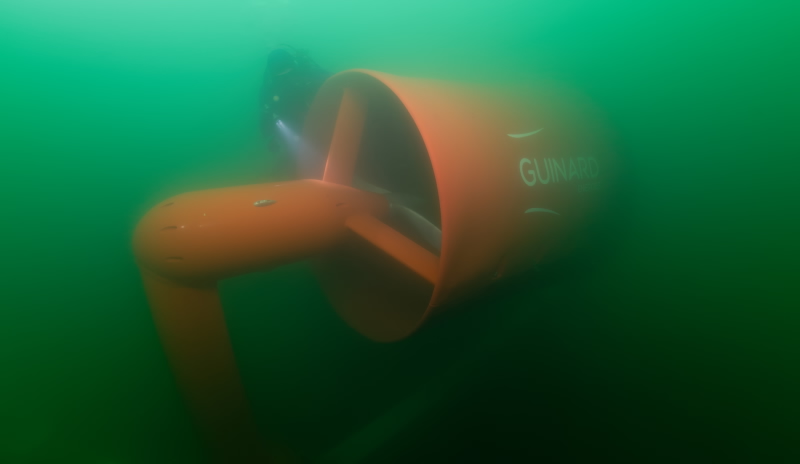Hydrolienne P154 en test en ria d'Etel en mars 2019. Elle sera ré-immergée courant 2020 dans le cadre du projet ERSEO